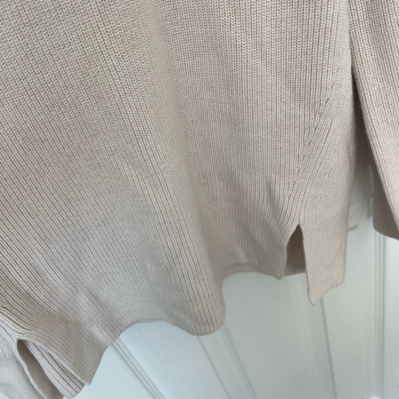 LULULEMON Merino Wool-Blend Ribbed Crewneck Sweater White Opal Size 4 - Picture 7 of 11